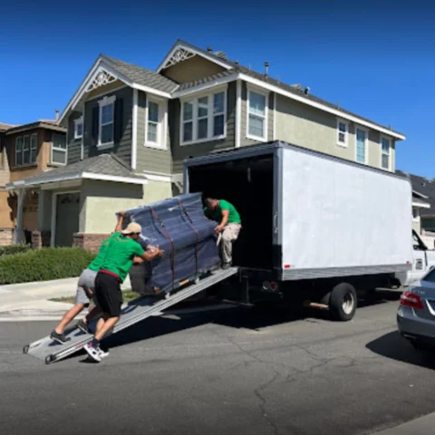 Saving Moving Co. job photo 64